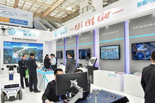 AI赋能公共安全 高新兴警用巡逻机器人亮相济南安防展